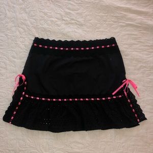Tunnel Vision Black Skirt W/ Pink Ribbons Size Large
